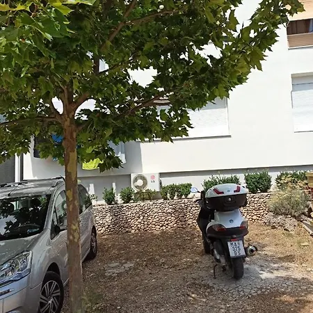 Apartament Robertino 1966 *