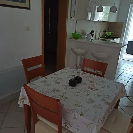 Robertino 1966 Apartament