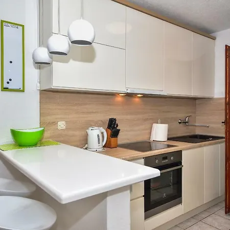 Robertino 1966 Lägenhet *